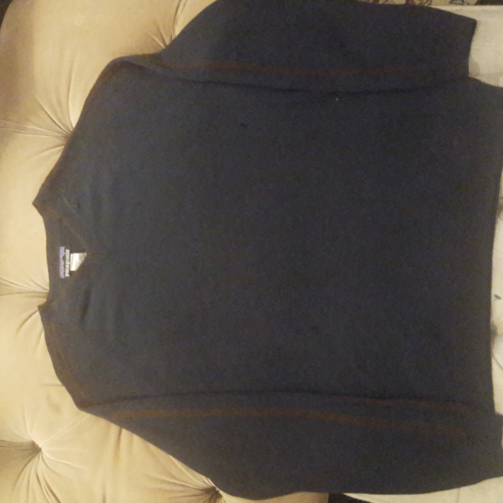Patagonia blue v neck sweater 95% wool and 5% cashmere
